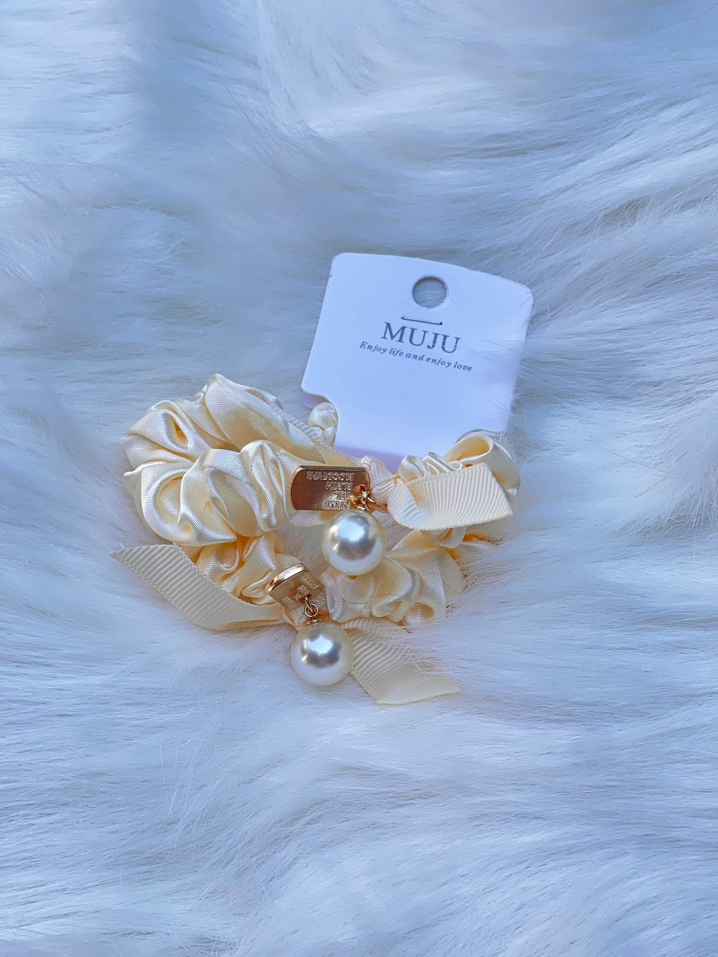 Korean Satin Pearl Scrunchie Set (2pcs)